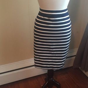 Old Navy blue and white stripe Skirt